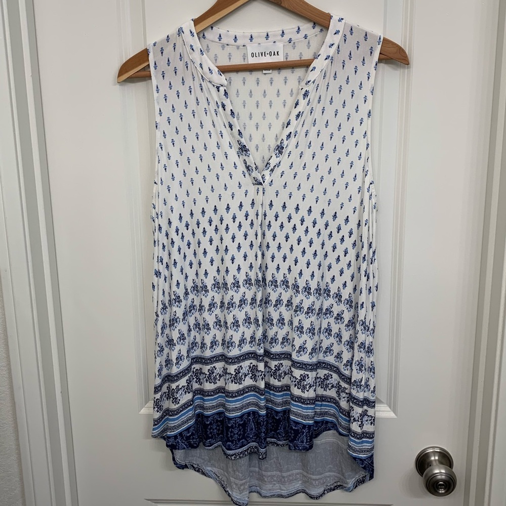 Olive & Oak High-Low Sleeveless Top